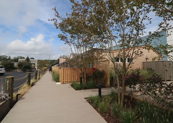 The Shoals Suites & Slips